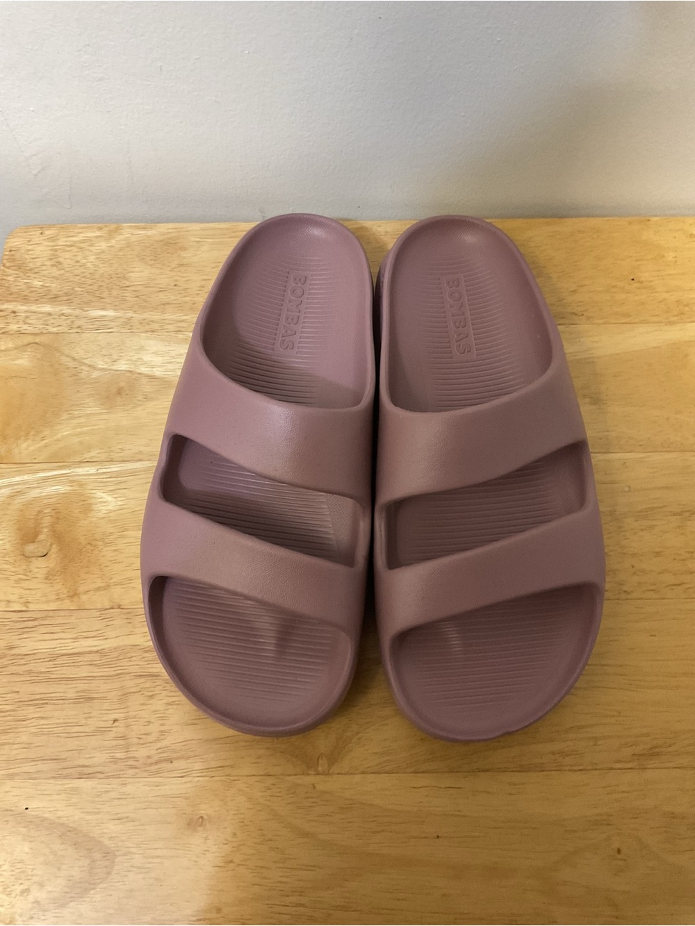Bombas Pink Slide Sandals Size 8 E